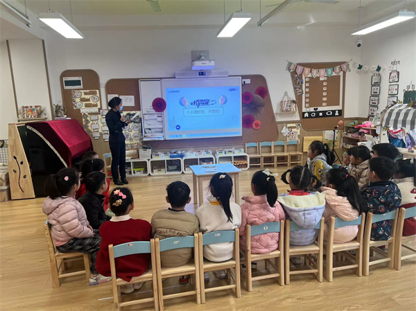 民生银行：消保宣教暖人心 社区服务有温情